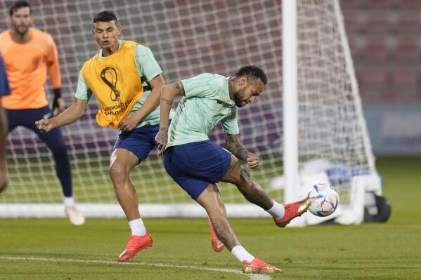 Mercurial neymar 217 online